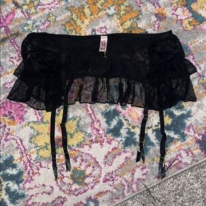 Elegant Black Lace Chemise